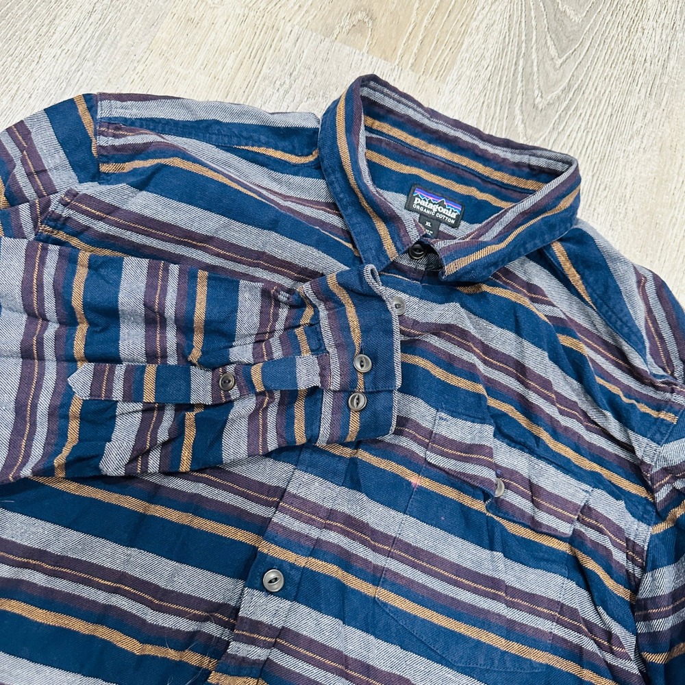 Patagonia Shirt Mens XL Organic Cotton Gray Flannel Striped Button Down Shirt